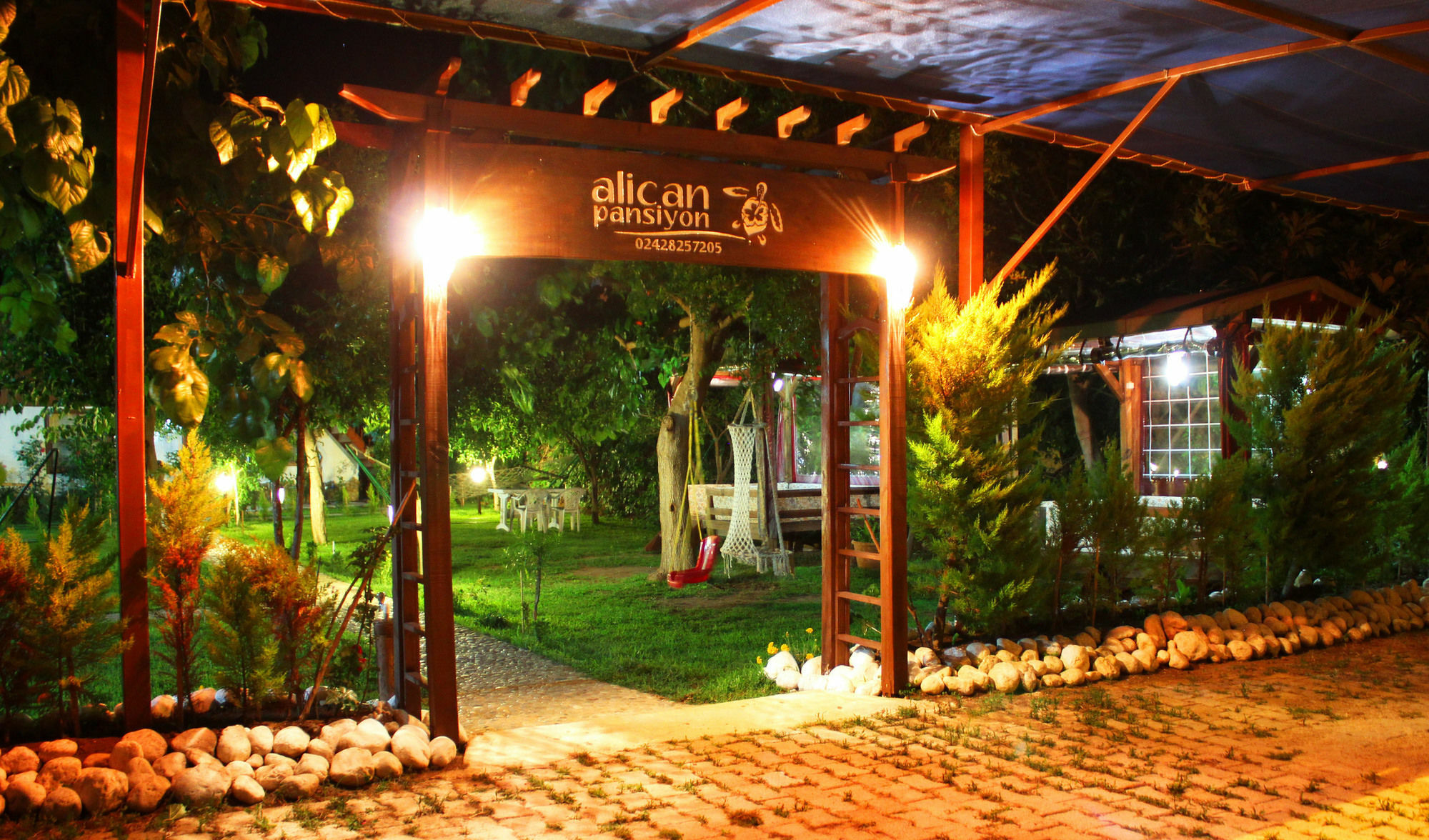 Çıralı Alican Pension מראה חיצוני תמונה